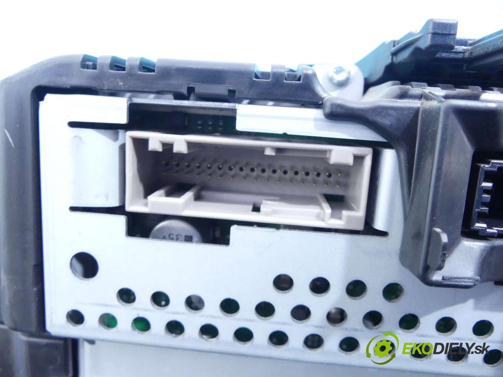 Audi A8 D4 2009-2017 4,2.0 tdi V8 351KM automatic 258 kW 4134 cm3 4- prístrojovka/ budíky 4H0920830F (Prístrojové dosky, displeje)