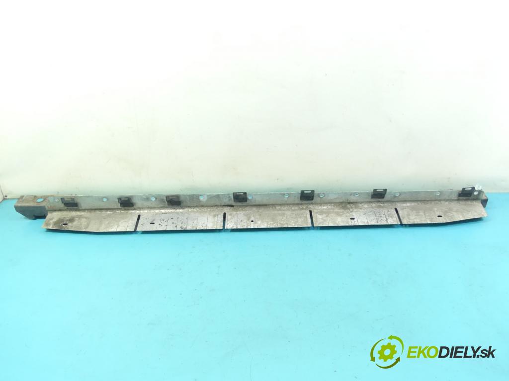 Mercedes GL I X164 2006-2012 4.7 V8 340KM automatic 250 kW 4663 cm3 5- práh levý A1646900110 (Ostatní)