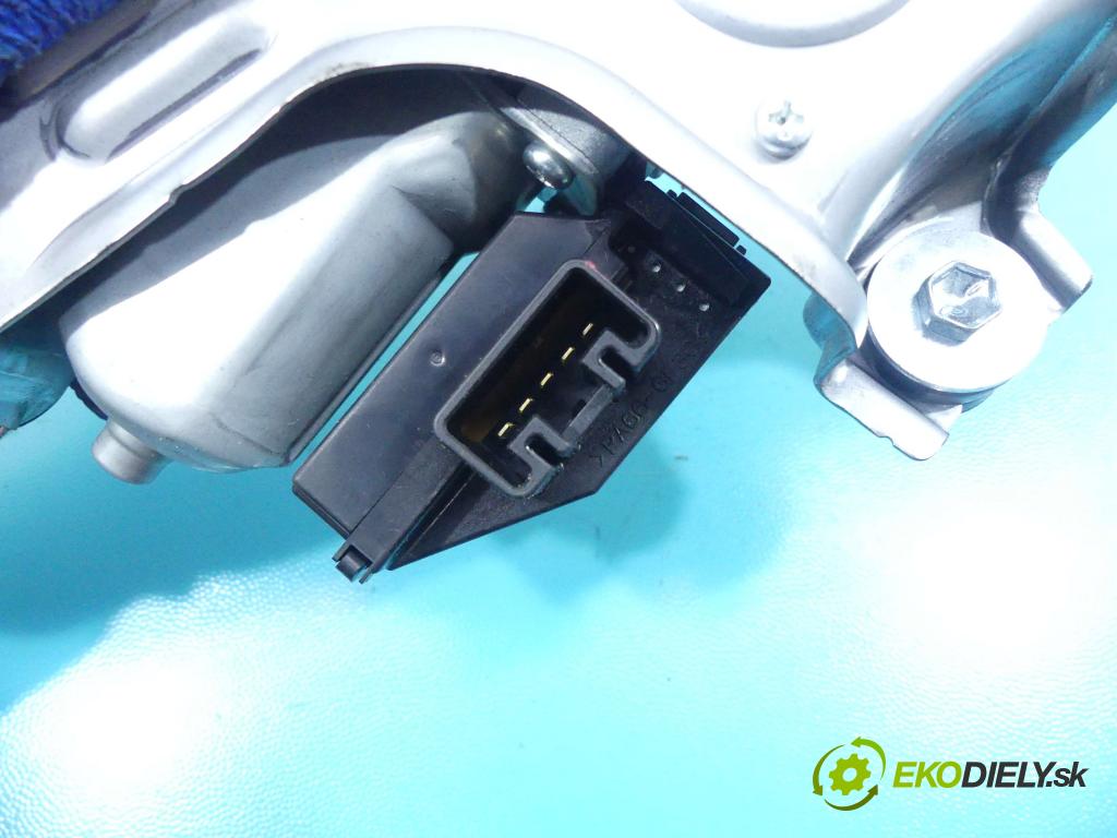 Toyota Auris II 2012-2018 1.6 16v 132 hp manual 97 kW 1598 cm3 5- motor stěrače zadní 85130-02050
