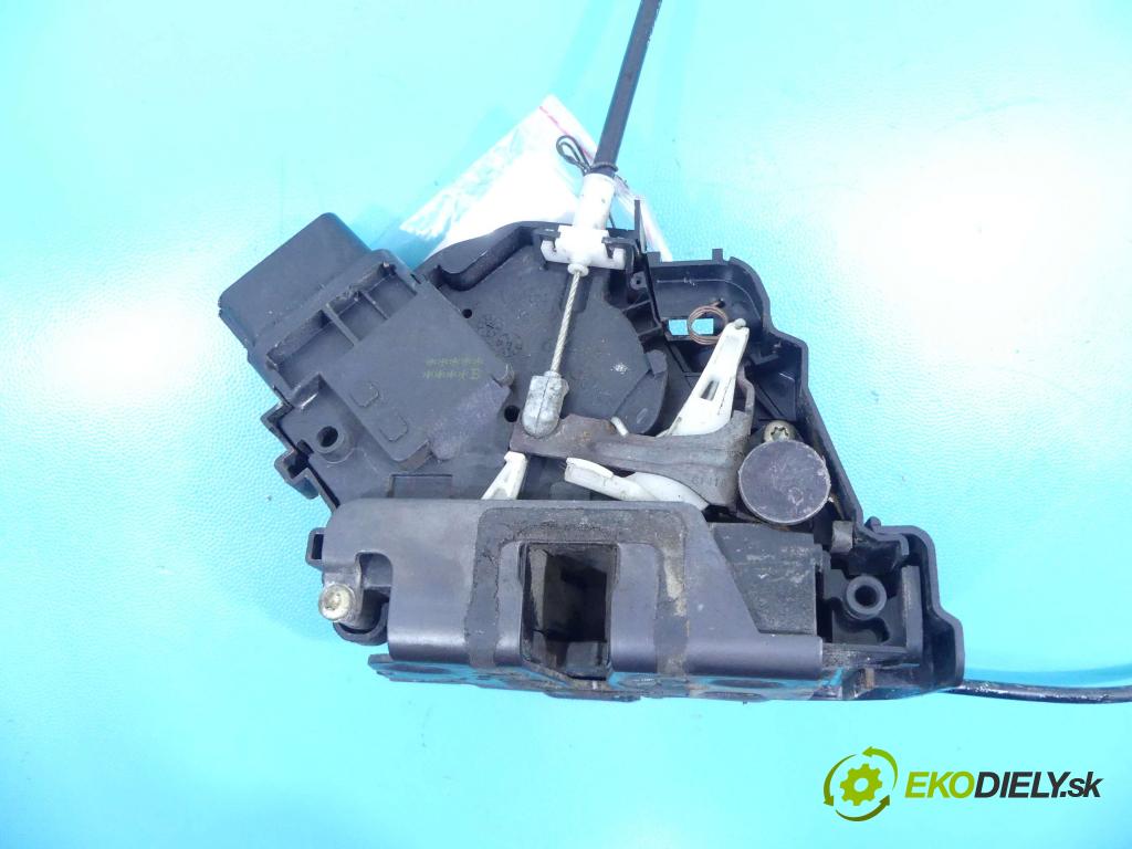 Ford Focus Mk2 2004-2011 1.8 tdci 116 hp manual 85 kW 1753 cm3 5- zámek přední pravý 3M5AR21812AK