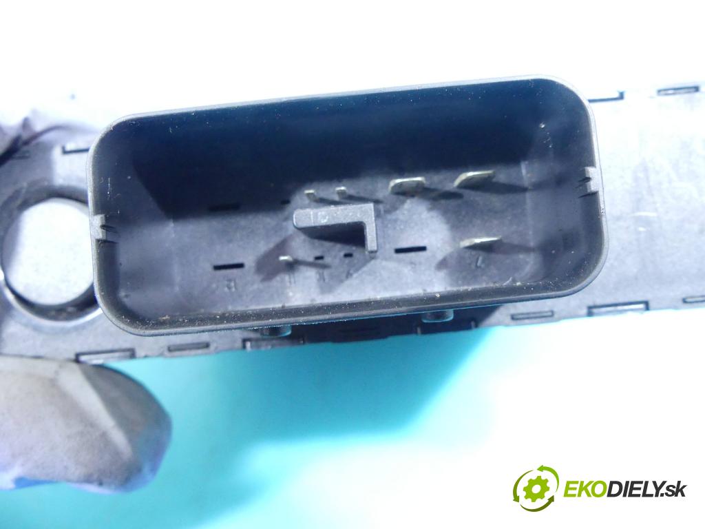 Seat Ibiza IV 6J 2008-2017 1.2 tdi 75 HP manual 55 kW 1199 cm3 5- modul riadiaca jednotka 8K0959663B (Ostatné)