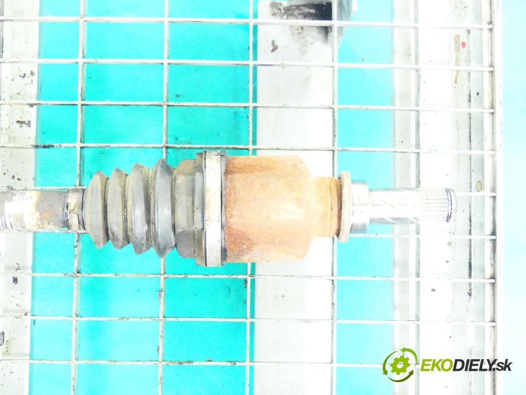 Renault Clio III 2005-2012 1.5 dci 86 HP manual 63 kW 1461 cm3 3- poloos ľavé  (Poloosy)