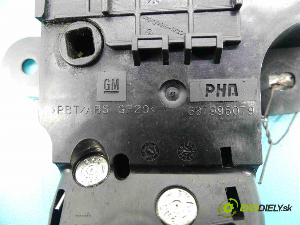 Chevrolet Aveo T300 2011-2014 1.2 16v 86 hp manual 63 kW 1229 cm3 4- zámek kufrových dveří zadní 687996079
