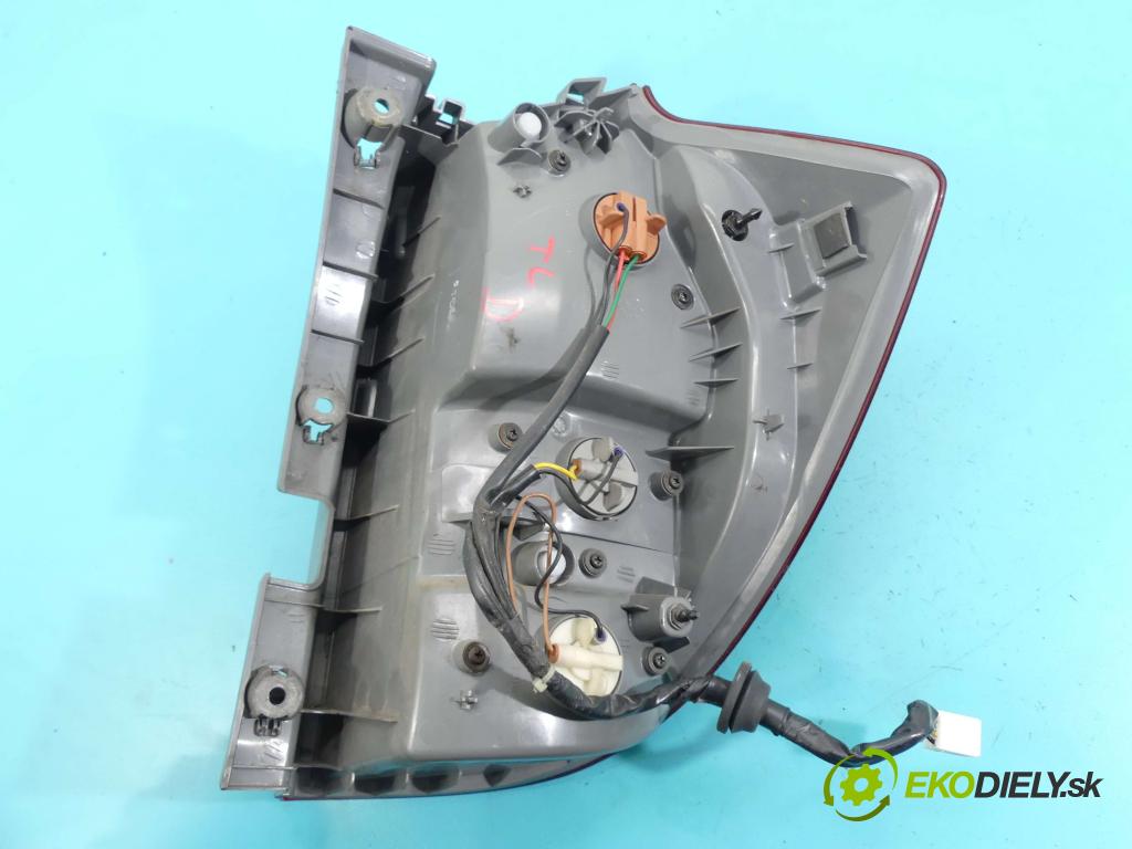 Kia Ceed I 2006-2012 1.6 crdi 116 HP manual 85 kW 1582 cm3 5- svetlo / reflektor zadné ľavé  (Ostatné)