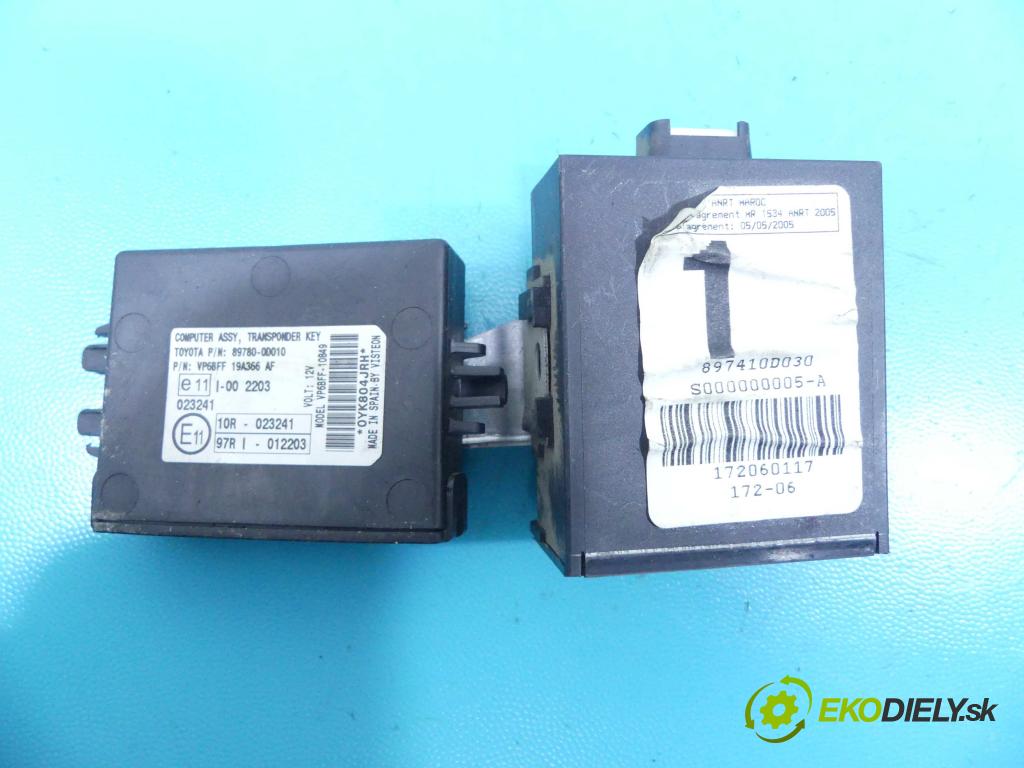 Toyota Yaris II 2005-2011 1.0 vvti 69KM manual 51 kW 998 cm3 3- Jednotka riadiaca 0261208841