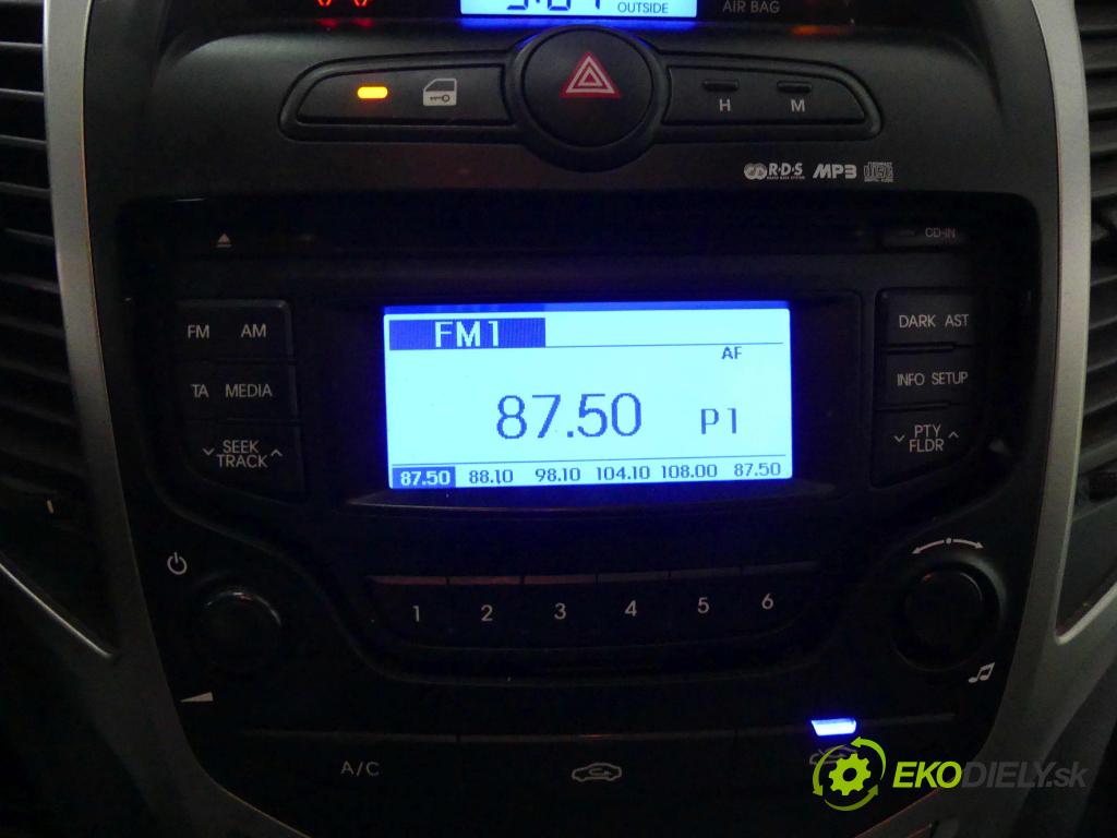 Hyundai ix20 2010-2019 1.4 16v 90 hp manual 66,2 kW 1396 cm3 5- Radio továrna: 96160-1K000