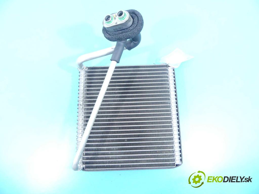 Hyundai ix20 2010-2019 1.4 16v 90 HP manual 66,2 kW 1396 cm3 5- radiator  (Radiátory kúrenia)