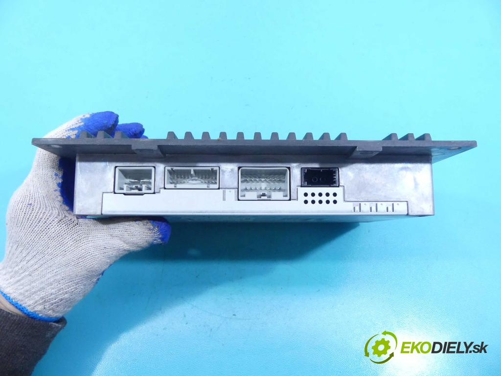 Volvo XC90 I 2002-2014 2.4 D5 163 HP automatic 120 kW 2401 cm3 5- Zesilovač: 31215525 (Zosilňovače)