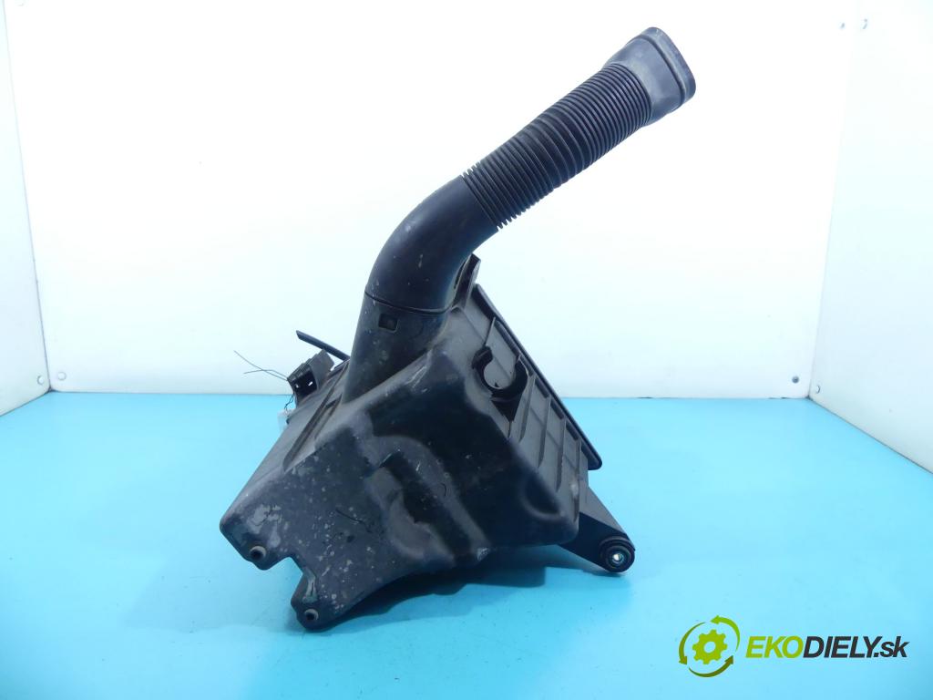 Skoda Roomster 1.9 tdi 105 hp manual 77 kW 1896 cm3 5- obal filtra vzduchu 6Q0129601AR (Kryty filtrů)