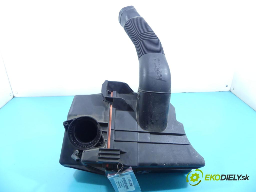 Skoda Roomster 1.9 tdi 105 hp manual 77 kW 1896 cm3 5- obal filtra vzduchu 6Q0129601AR (Kryty filtrů)