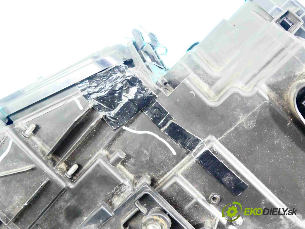 Porsche Cayenne II 2010-2017 4.8 V8 Turbo 500KM automatic 368 kW 4806 cm3 5- světlo pravý 7P5941032Q