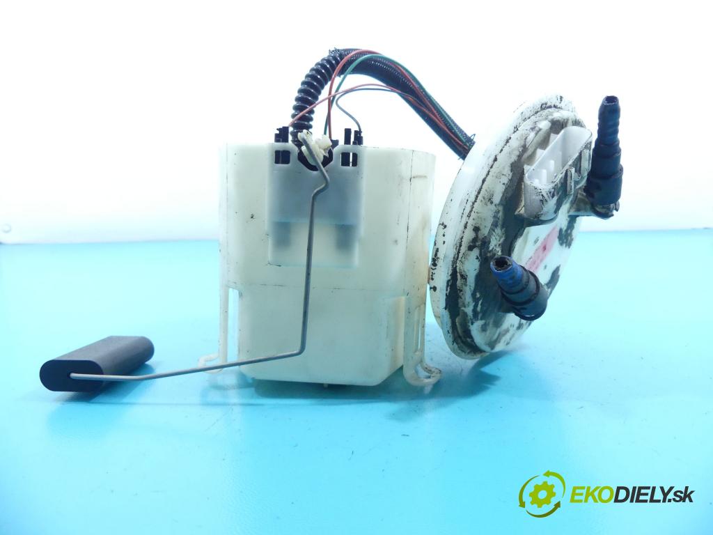 Opel Meriva A 2002-2010 1.4 16v 90 hp manual 66 kW 1364 cm3 5- čerpadlo paliva 13157597