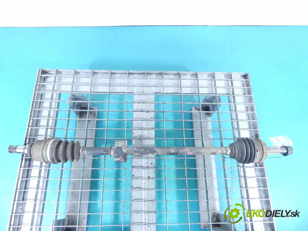 Toyota Yaris I 1999-2005 1.0 vvti 68 HP manual 50 kW 998 cm3 3- poloos pravé  (Poloosy)