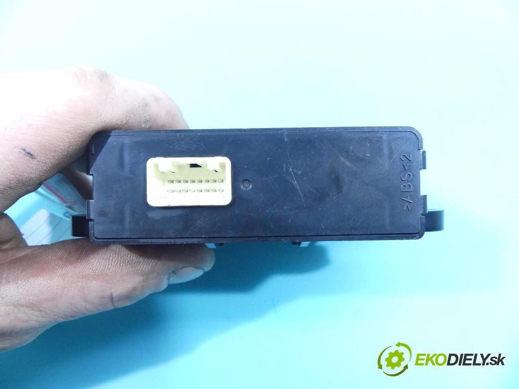 Mitsubishi ASX 2010-2016 1.6 16v 117 HP manual 86 kW 1590 cm3 5- modul riadiaca jednotka 8670A029 (Ostatné)