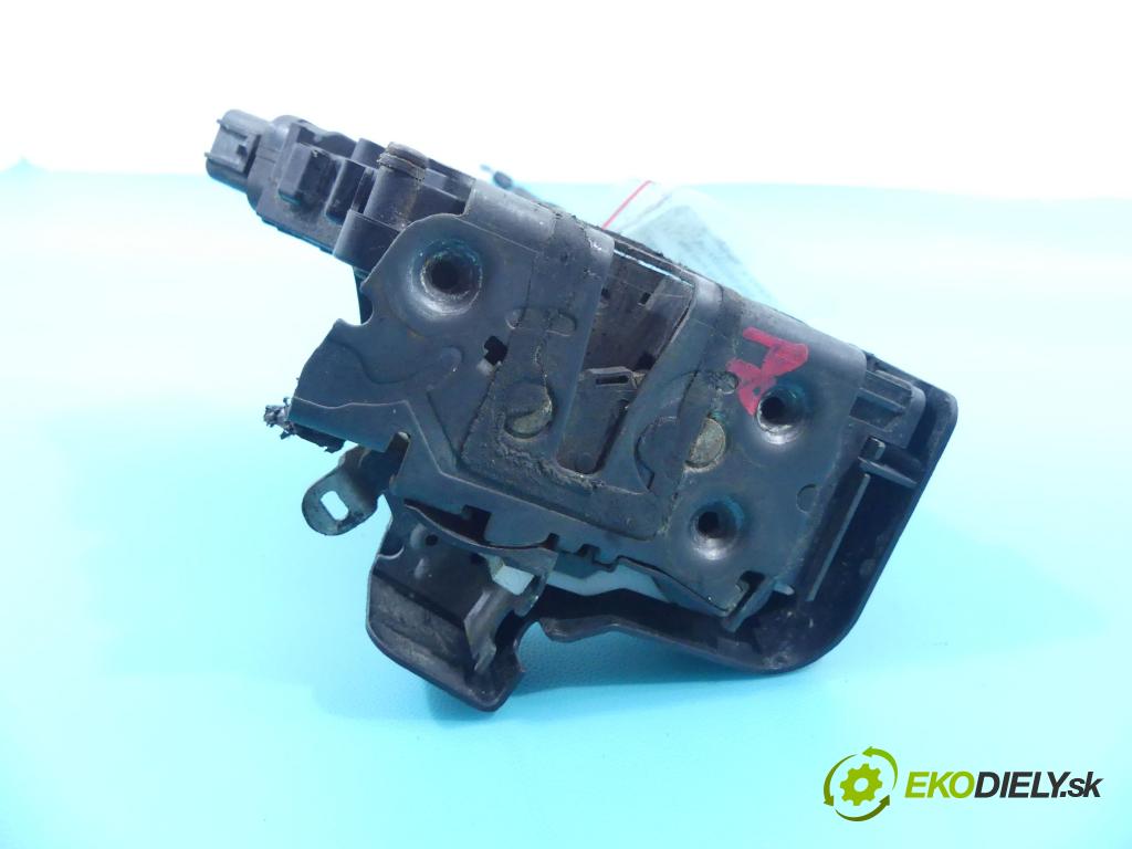 Ford Focus Mk2 2004-2011 1.6 tdci 109 hp manual 80 kW 1599 cm3 5- zámek přední pravý 3M5AR21812AJ