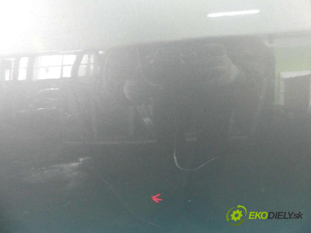 Vw Golf plus 1.9 tdi 90 hp manual 66 kW 1896 cm3 5- dveře přední levé