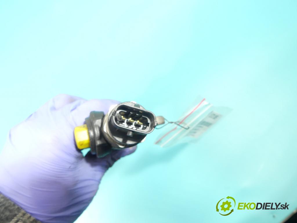 Nissan Qashqai 06-13 2.0 dci 150 HP manual 110 kW 1995 cm3 5- lišta vstrekovacia 0445214173 (Vstrekovacie lišty)