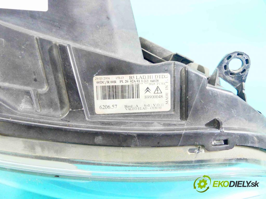 Citroen C4 2004-2011 2.0 hdi 136 HP manual 100 kW 1997 cm3 5- Reflektor: pravý 89900048 (Pravé)
