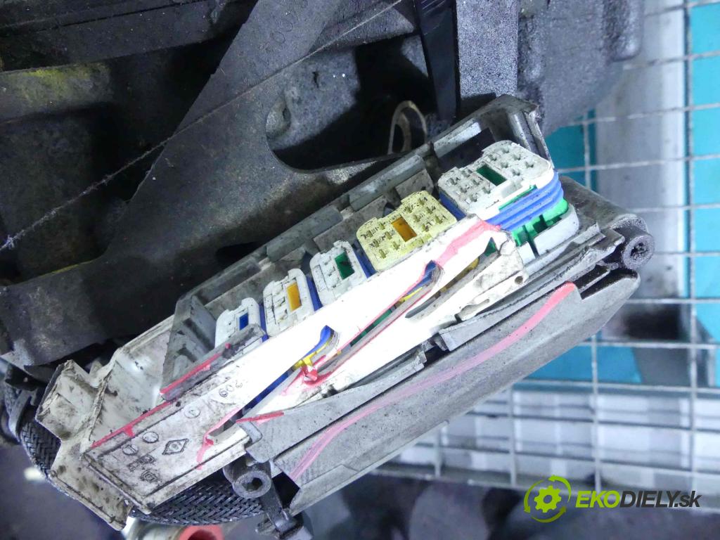 Peugeot 307 1.6 16v 109 hp automatic 80 kW 1587 cm3 5- převodovka stupňová automat 20TP45