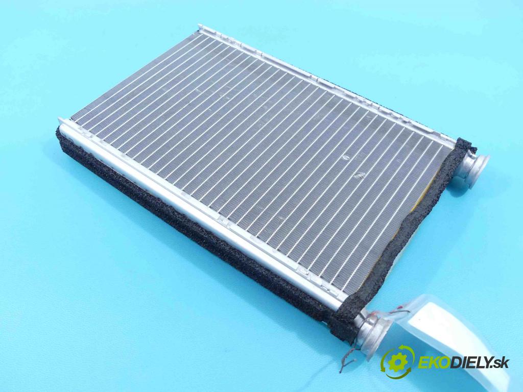 Bmw X3 F25 2010-2017 3.0 258 HP automatic 190 kW 2996 cm3 5- radiator  (Radiátory kúrenia)