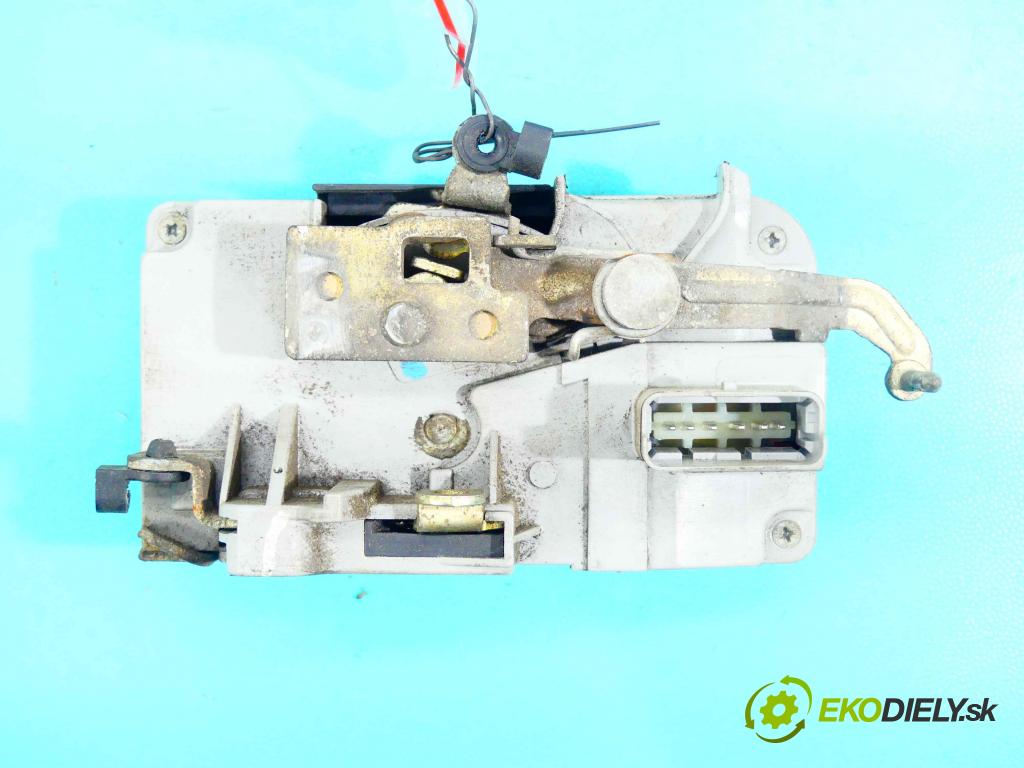 Fiat Ulysse II 2002-2010 2.0 jtd 109 hp manual 80 kW 1997 cm3 5- zámek přední pravý