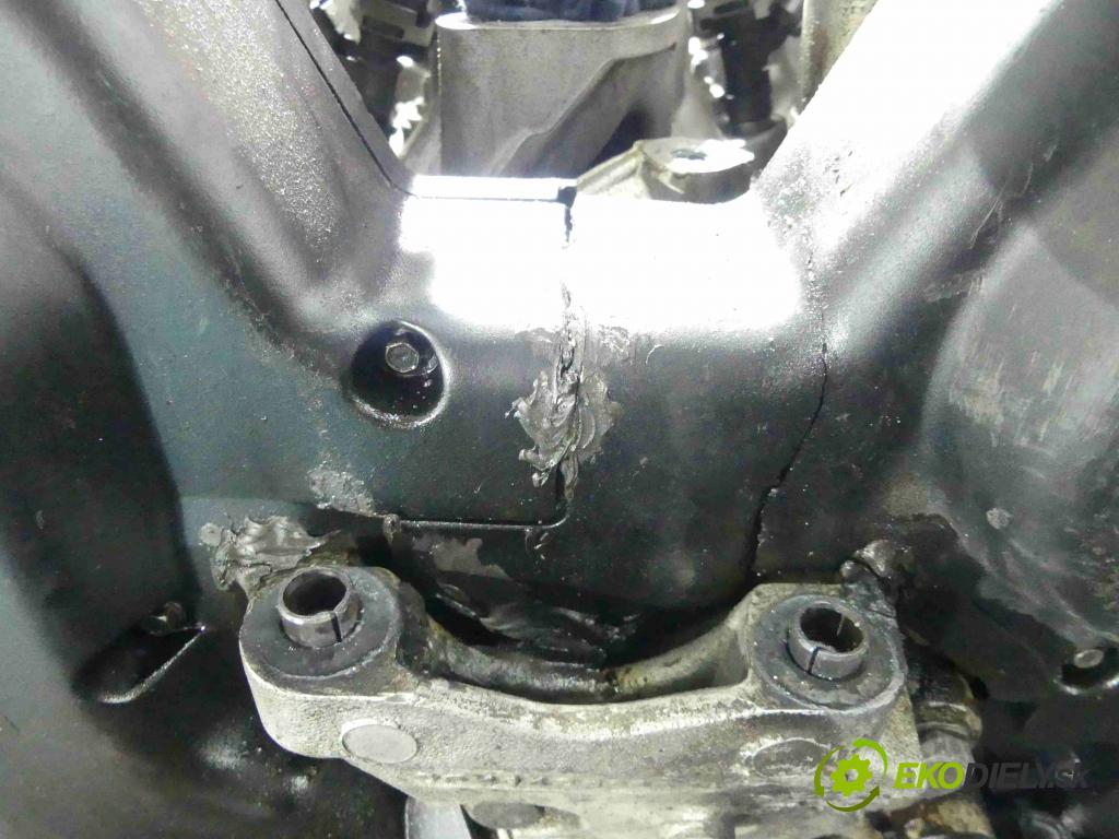 Peugeot 407 3.0 v6 211KM automatic 155 kW 2946 cm3 5- motor benzín XFV