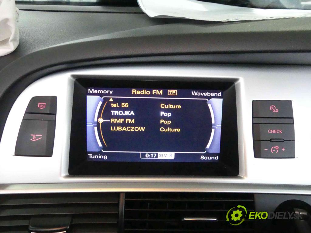 Audi A6 C6 2004-2011 2.7 tdi 190 HP automatic 140 kW 2698 cm3 4- Zobrazit: 4L0919604 (Prístrojové dosky, displeje)