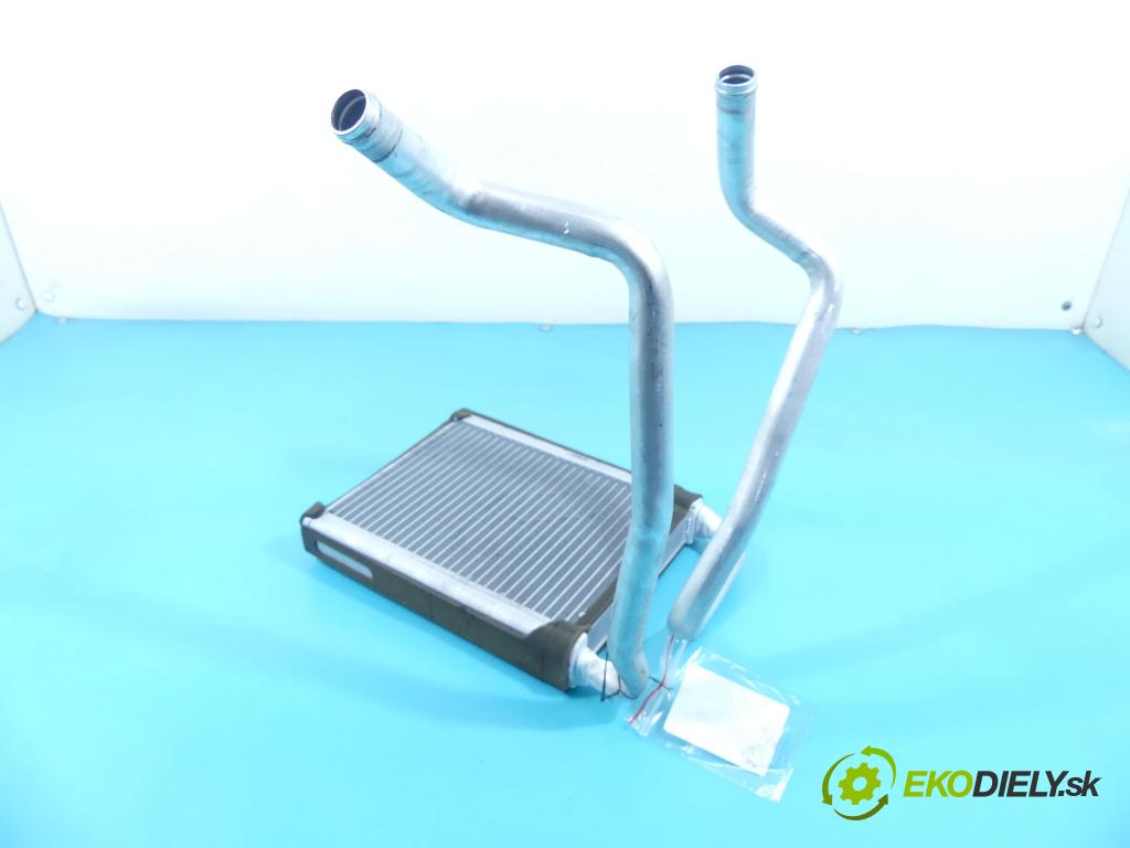 Kia Ceed I 2006-2012 1.4 16v 105 HP manual 77 kW 1396 cm3 5- radiator  (Radiátory kúrenia)