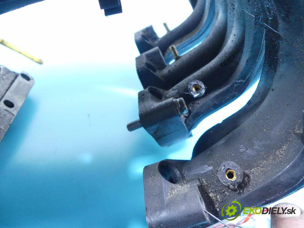 Vw Golf IV 1997-2003 1.6 SR 101 HP manual 74 kW 1595 cm3 5- zvod nasávací 06A133205E (Sacie potrubia)