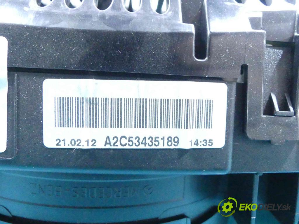 Mercedes CLS II C218 2010-2018 4.7 V8 408KM automatic 300 kW 4663 cm3 4- prístrojovka/ budíky A2189007402 (Prístrojové dosky, displeje)