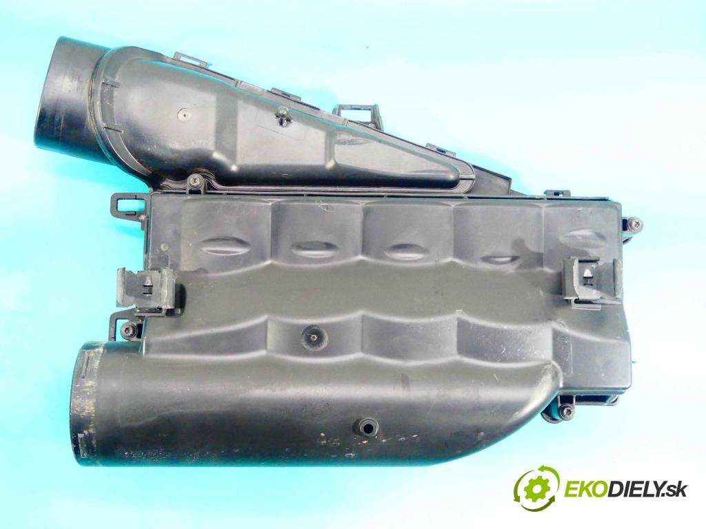 Mercedes CLS II C218 2010-2018 4.7 V8 408KM automatic 300 kW 4663 cm3 4- obal filtra vzduchu A2780900201 (Kryty filtrů)