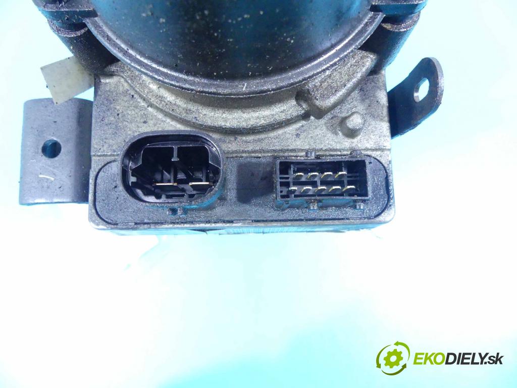 Citroen C4 2004-2011 1.6 hdi 109 HP manual 80 kW 1560 cm3 3- čerpadlo posilovač 9657613580 (Servočerpadlá, pumpy riadenia)