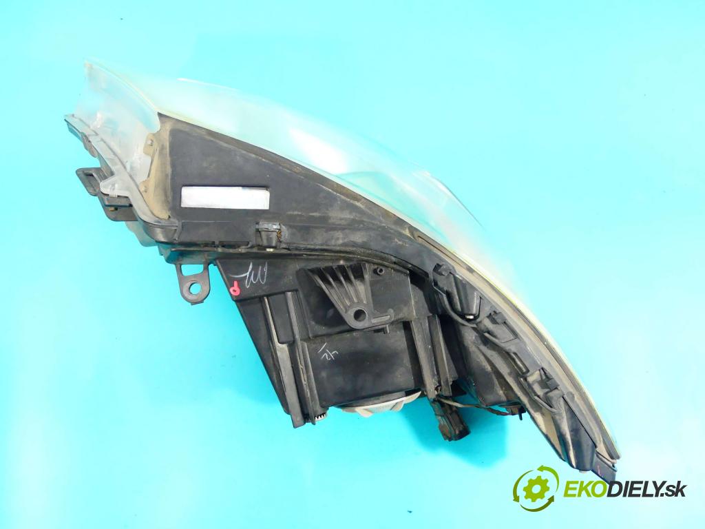 Saab 9-4X 3.0 V6 (LF1): 269KM automatic 198 kW 2997 cm3 5- Reflektor: pravý  (Pravé)