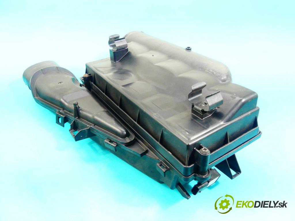 Mercedes CLS II C218 2010-2018 4.7 V8 408KM automatic 300 kW 4663 cm3 4- obal filtra vzduchu A2780900101 (Kryty filtrů)