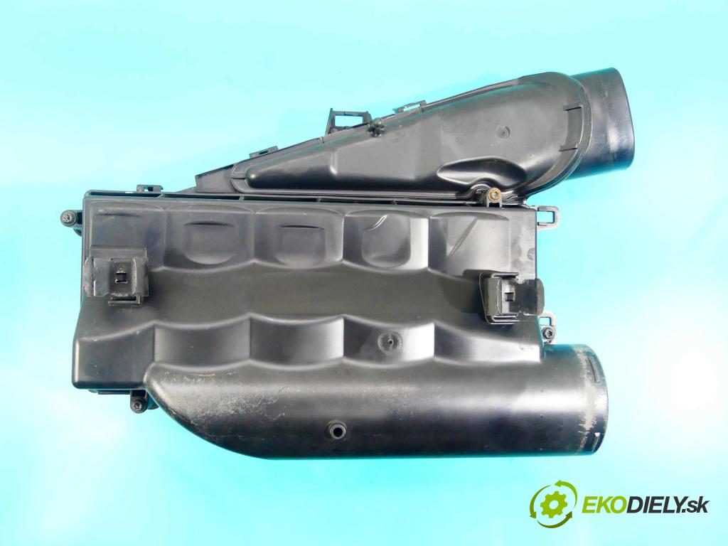 Mercedes CLS II C218 2010-2018 4.7 V8 408KM automatic 300 kW 4663 cm3 4- obal filtra vzduchu A2780900101 (Kryty filtrů)