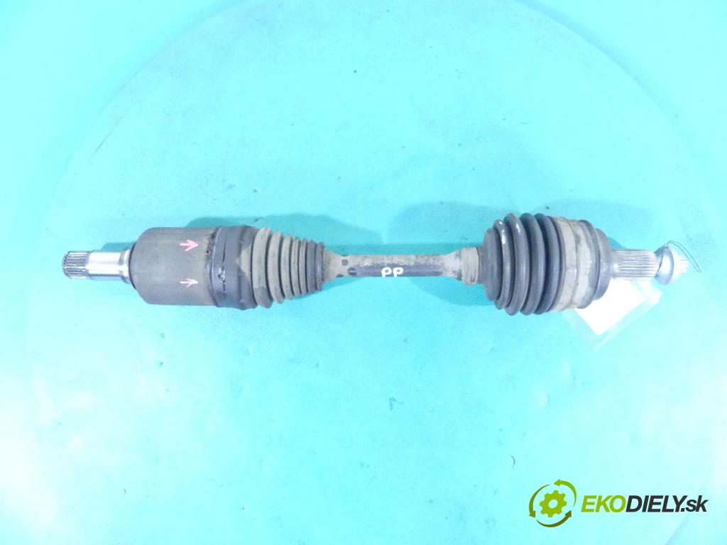 Mercedes CLS II C218 2010-2018 4.7 V8 408KM automatic 300 kW 4663 cm3 4- poloos pravé  (Poloosy)