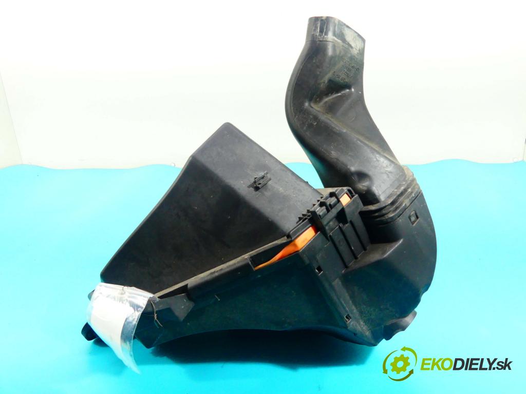 Bmw 1 e87 2004-2011 2.0d 116 hp manual 85 kW 1995 cm3 3- obal filtra vzduchu 7797460-07 (Kryty filtrů)