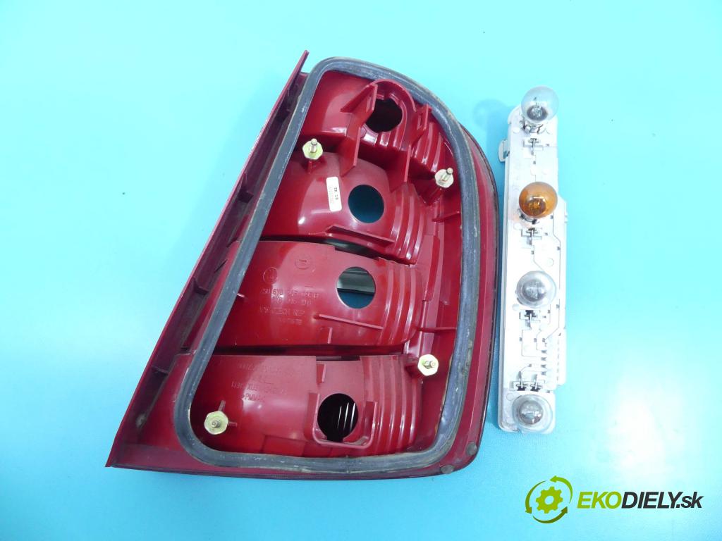Skoda Fabia I 1999-2007 1.4 mpi 60 HP manual 44 kW 1397 cm3 5- svetlo / reflektor zadné ľavé  (Ostatné)