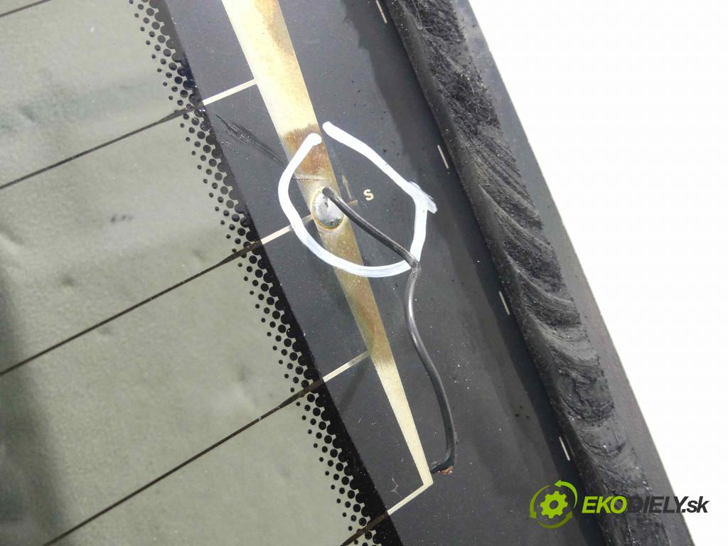 Mercedes CLS II C218 2010-2018 4.7 V8 408KM automatic 300 kW 4663 cm3 4- sklo zadní  (Okna zadní)