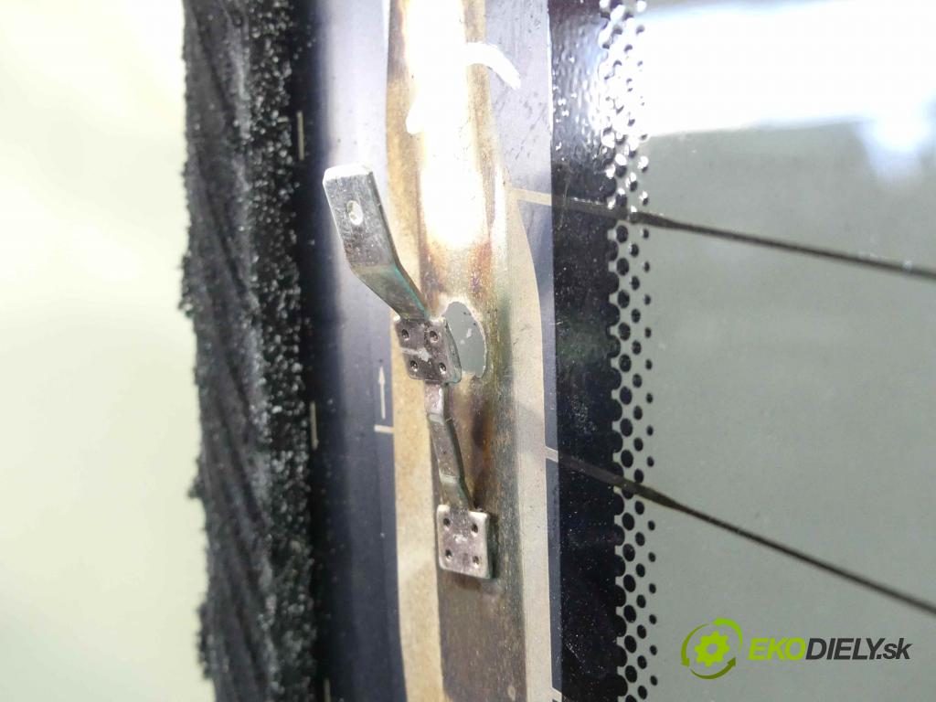 Mercedes CLS II C218 2010-2018 4.7 V8 408KM automatic 300 kW 4663 cm3 4- sklo zadní  (Okna zadní)