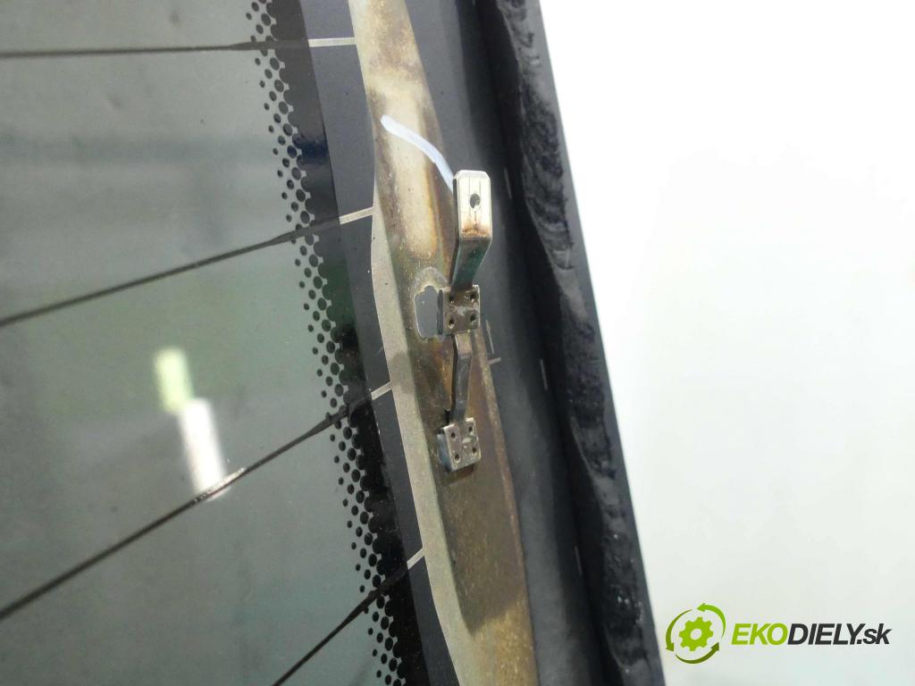 Mercedes CLS II C218 2010-2018 4.7 V8 408KM automatic 300 kW 4663 cm3 4- sklo zadní  (Okna zadní)