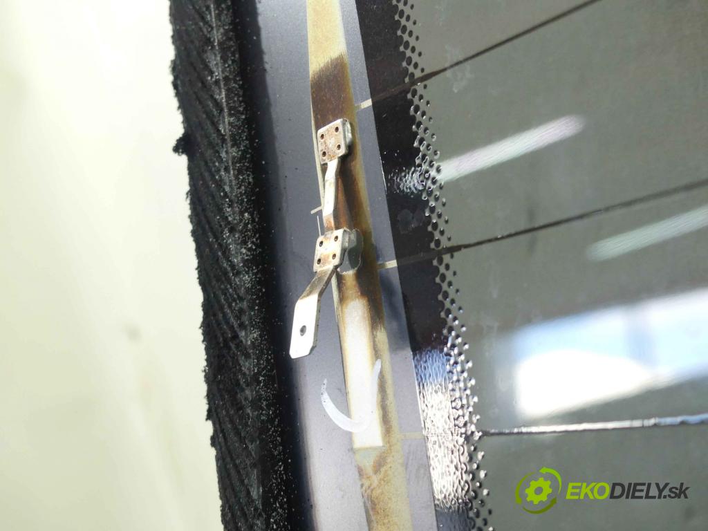 Mercedes CLS II C218 2010-2018 4.7 V8 408KM automatic 300 kW 4663 cm3 4- sklo zadní  (Okna zadní)