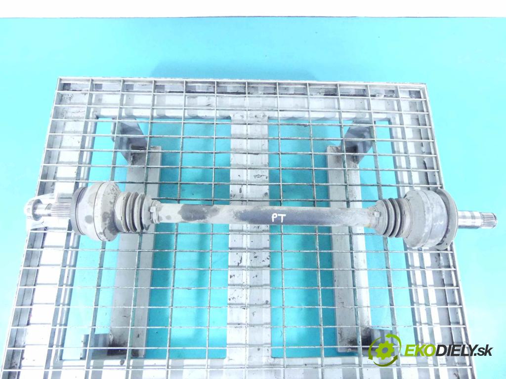 Mercedes CLS II C218 2010-2018 4.7 V8 408KM automatic 300 kW 4663 cm3 4- poloos pravé  (Poloosy)