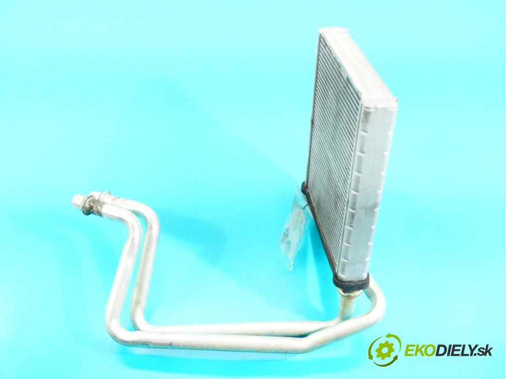 Infiniti QX30 (H15) 2016-2019 2.0 T 211KM automatic 155 kW 1991 cm3 5- radiator  (Radiátory kúrenia)