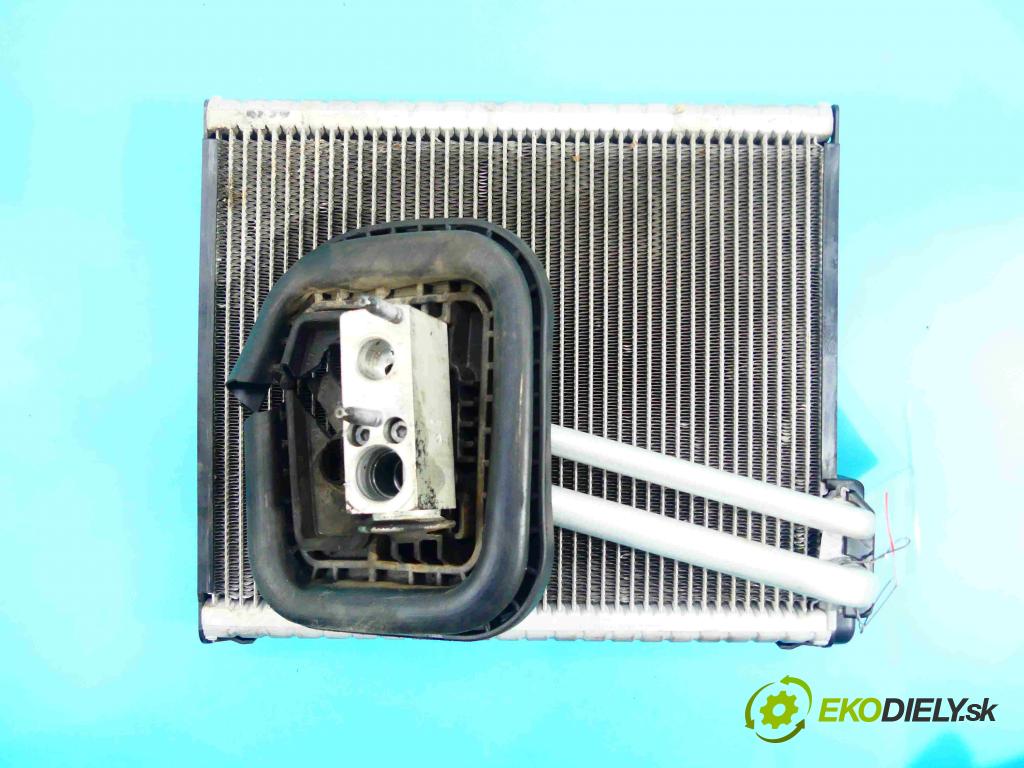 Infiniti QX30 (H15) 2016-2019 2.0 T 211KM automatic 155 kW 1991 cm3 5- radiator CZ116577-139 (Radiátory kúrenia)