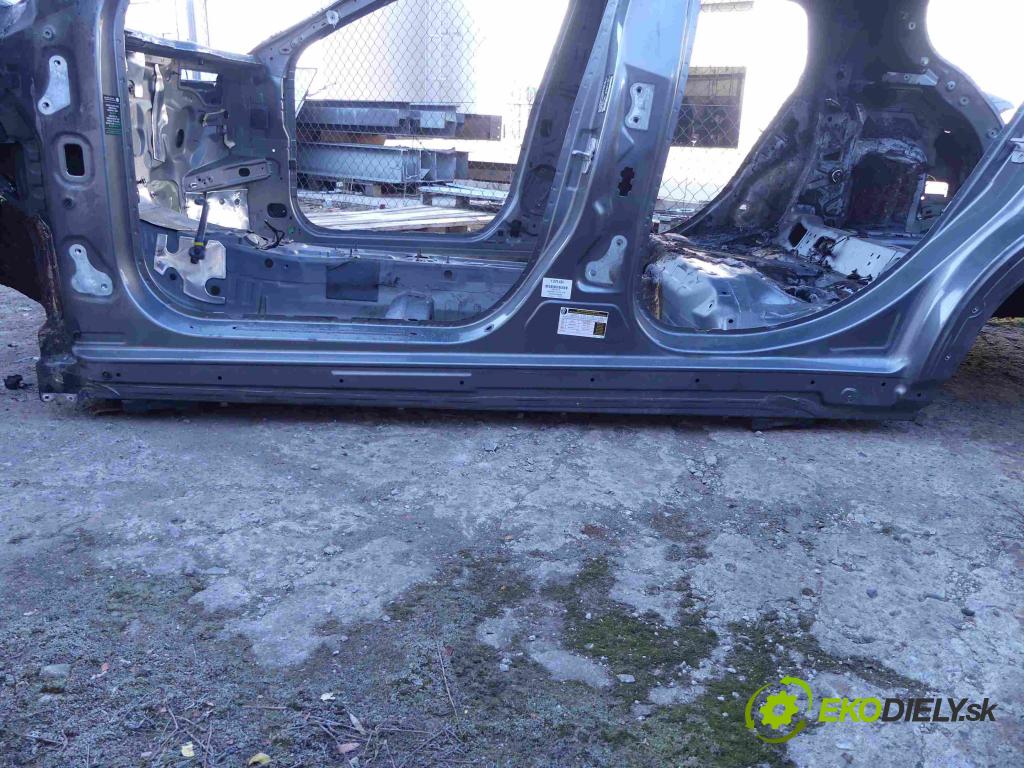 Infiniti QX30 H15 2016-2019 2.0 T 211KM automatic 155 kW 1991 cm3 5- práh levý  (Ostatní)