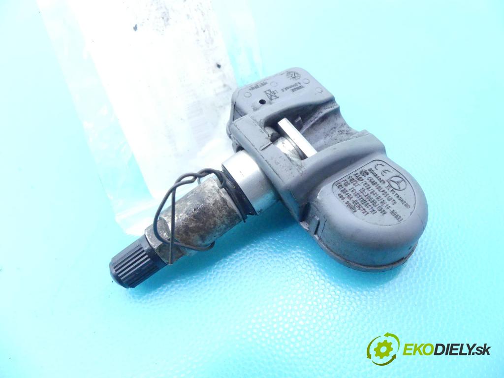 Mercedes CLS II C218 2010-2018 4.7 V8 408KM automatic 300 kW 4663 cm3 4- snímač tlaku A0009054100 (Snímače tlaku)