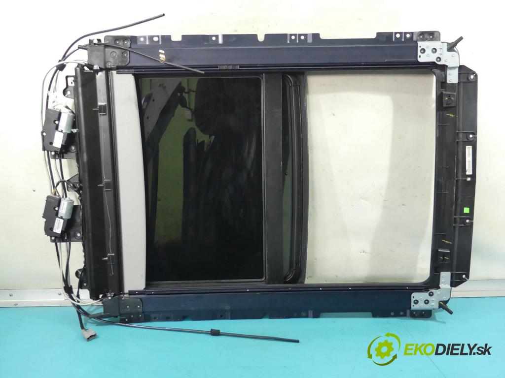 Saab 9-4X 3.0 V6 269KM automatic 198 kW 2997 cm3 5- Střešní okno: A11163125145 (Okna karoserie)