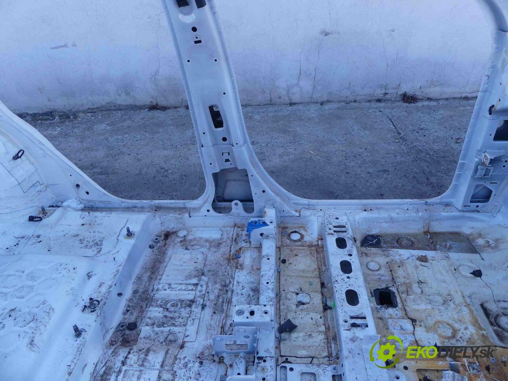 Saab 9-4X 3.0 V6 269KM automatic 198 kW 2997 cm3 5- práh levý  (Ostatní)