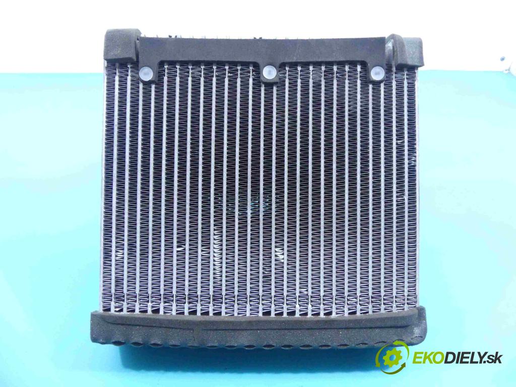 Saab 9-4X 3.0 V6 (LF1): 269KM automatic 198 kW 2997 cm3 5- radiator 52427385 (Radiátory kúrenia)